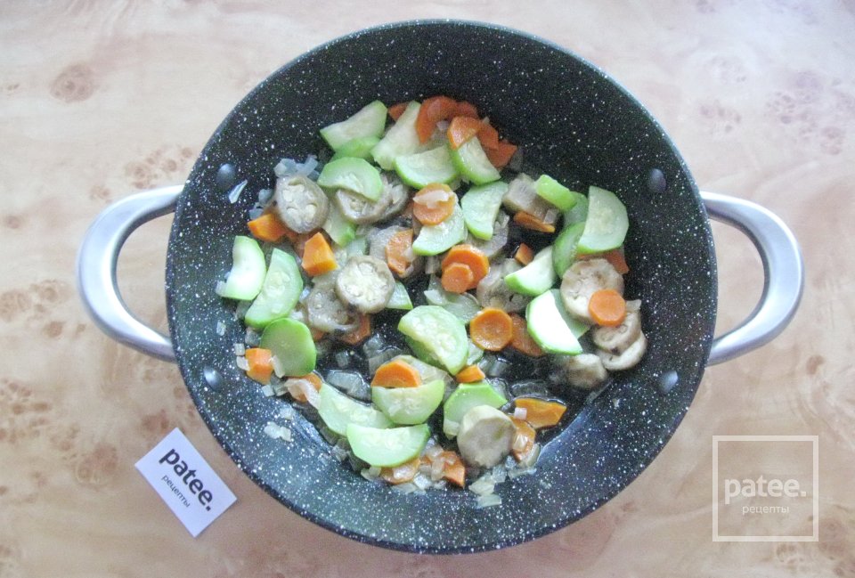 Гречка с фрикадельками и овощами - Шаг 8