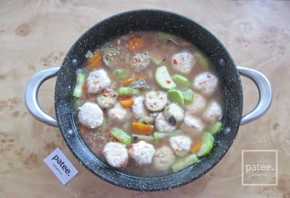 Гречка с фрикадельками и овощами - Шаг 13