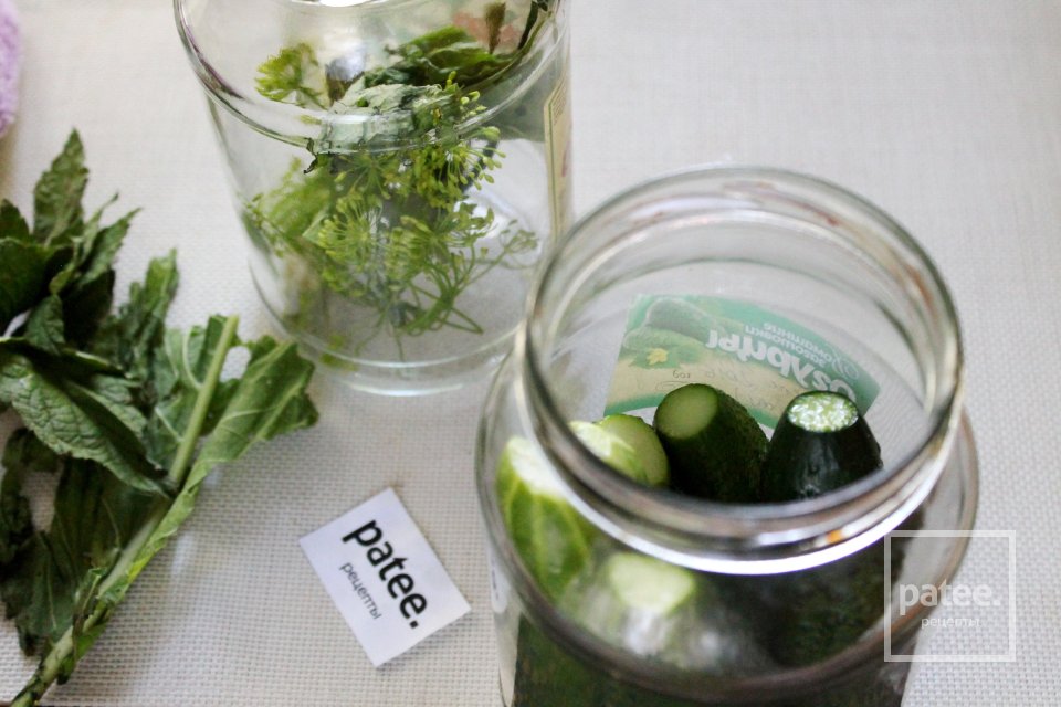 Огурцы, маринованные с лимонной кислотой и сладким перцем - Шаг 7