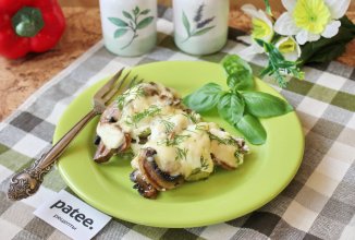 Кабачки с грибами и сыром в духовке