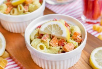 Веганский салат с макаронами