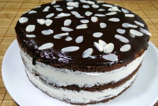 Шоколадный торт с белково масляным кремом