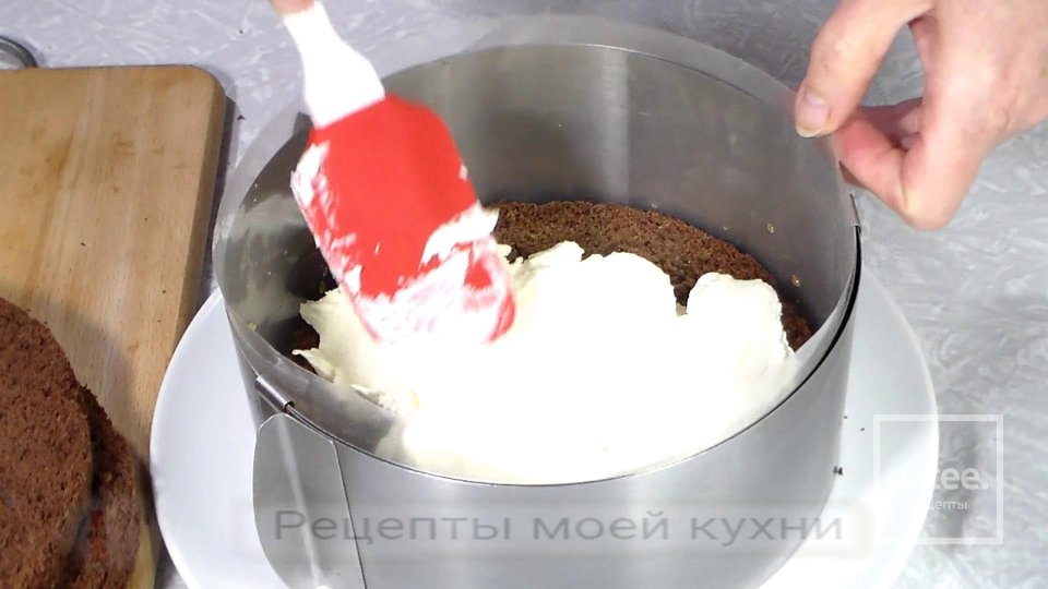 Шоколадный торт с белково масляным кремом - Шаг 7