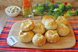 Пирожки "Кнышики" с курицей, луком и яйцом