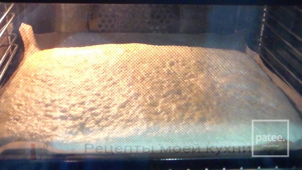 Бисквитный рулет с масляным кремом - Шаг 9