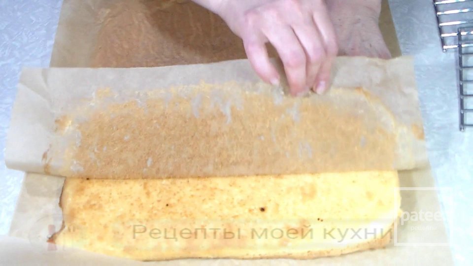 Бисквитный рулет с масляным кремом - Шаг 10