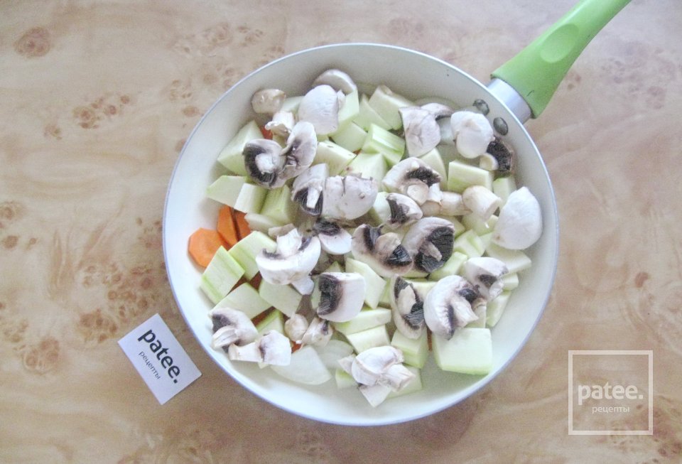 Кабачковая икра с шампиньонами - Шаг 5