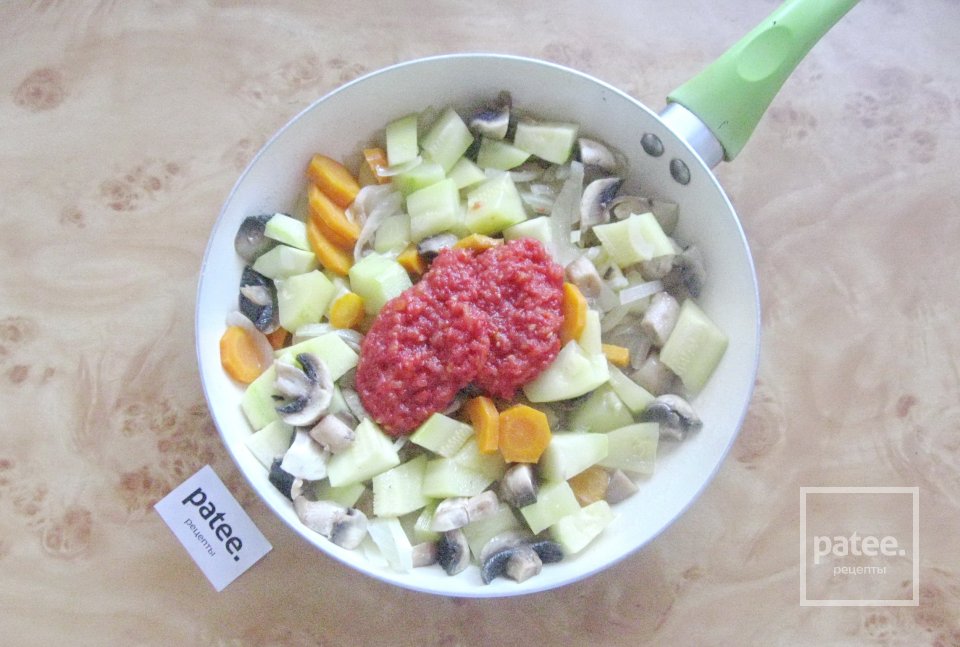 Кабачковая икра с шампиньонами - Шаг 6