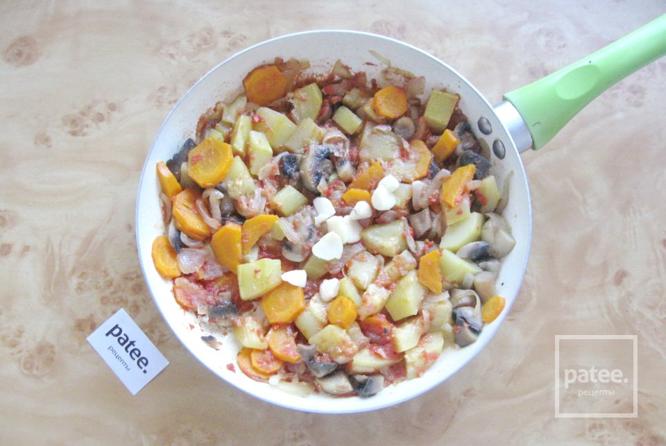 Кабачковая икра с шампиньонами - Шаг 8