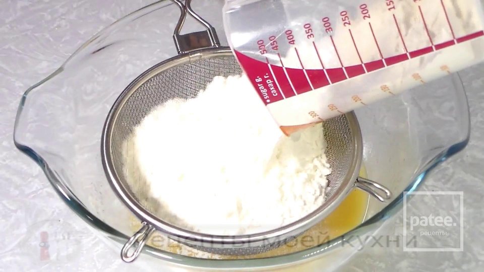 Пирог с заварным кремом в духовке - Шаг 7