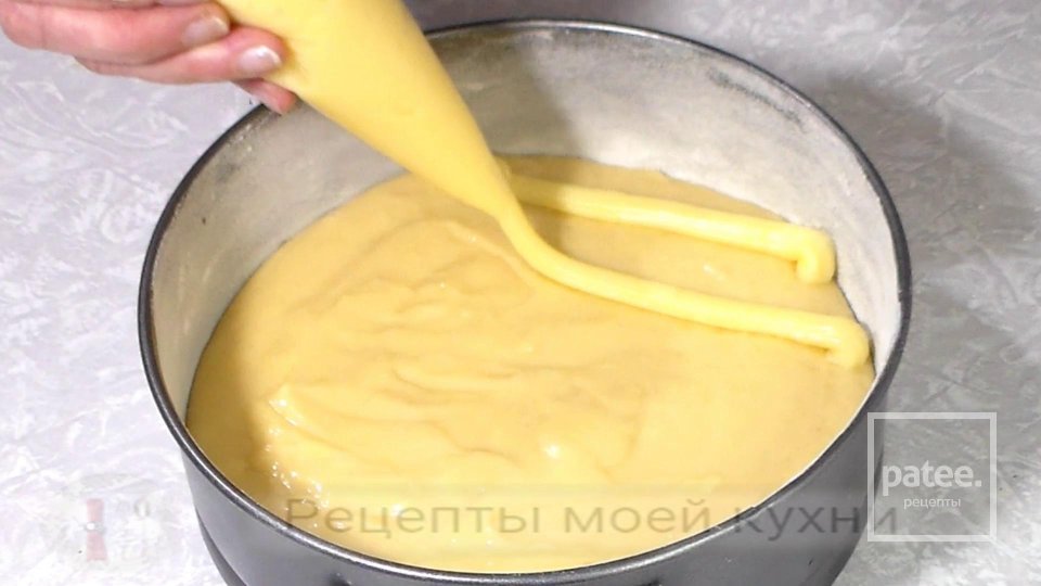 Пирог с заварным кремом в духовке - Шаг 9