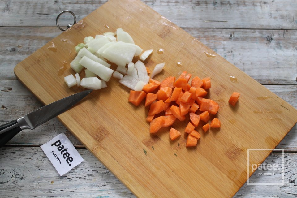 Щи с пекинской капустой и мясными фрикадельками - Шаг 3