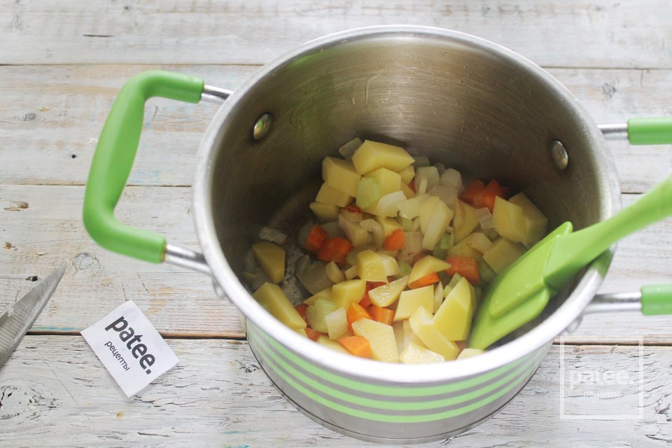 Щи с пекинской капустой и мясными фрикадельками - Шаг 7