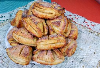 ТВОРОЖНОЕ  ПЕЧЕНЬЕ « УШКИ »