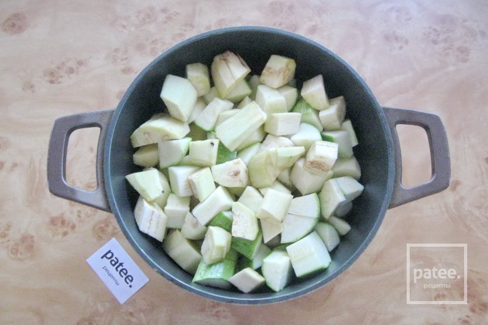 Свинина тушеная с овощами - Шаг 9