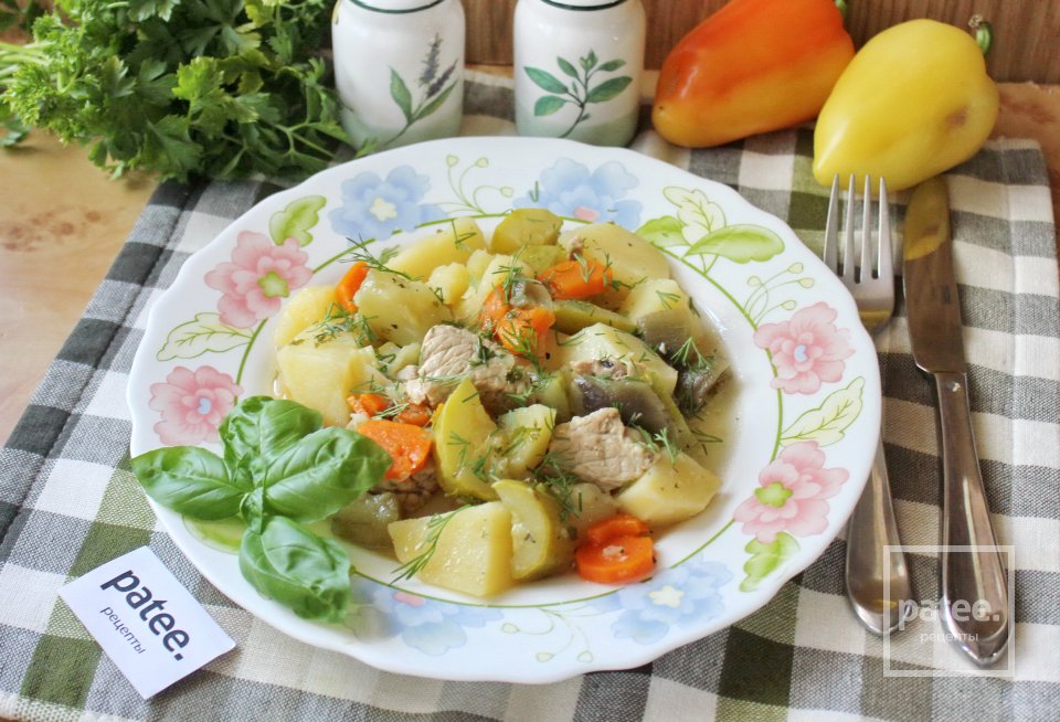 Свинина тушеная с овощами - Шаг 13