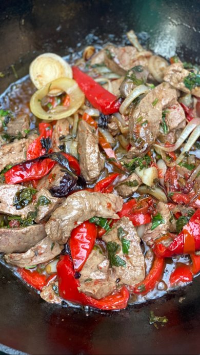 Печень говяжья с овощами в казанке - Шаг 2