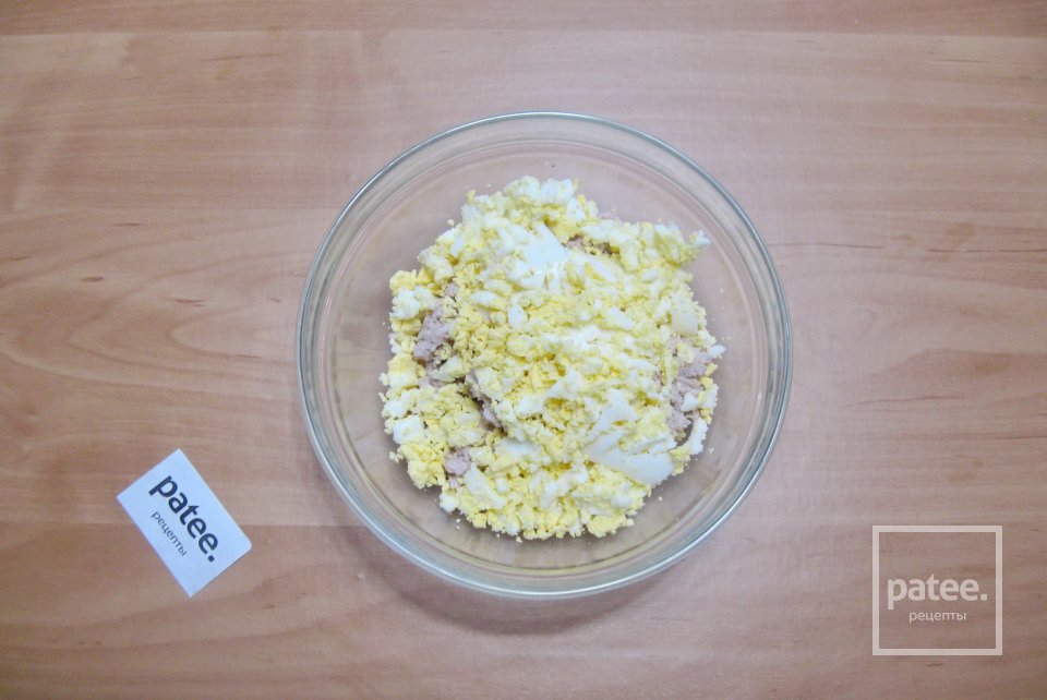 Блинчики с сыром, курицей и яйцом - Шаг 7