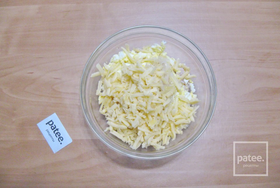 Блинчики с сыром, курицей и яйцом - Шаг 10