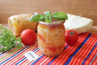Капустный салат с помидорами на зиму