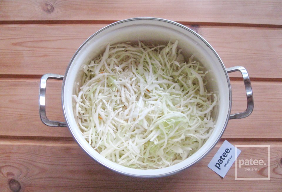 Капустный салат с помидорами на зиму - Шаг 2