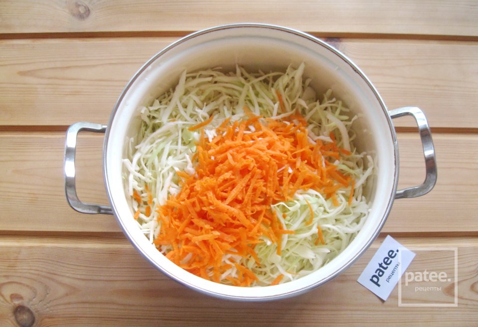 Капустный салат с помидорами на зиму - Шаг 3