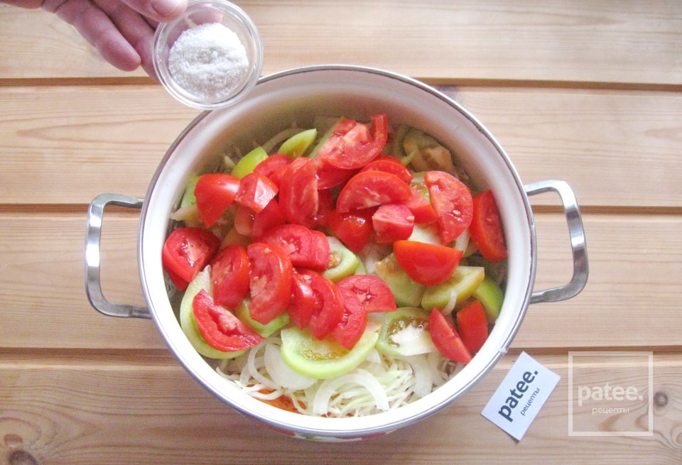 Капустный салат с помидорами на зиму - Шаг 7