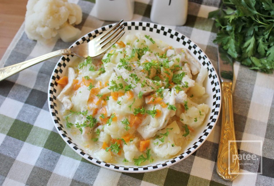 Куриное филе с цветной капустой в сливках - Шаг 13