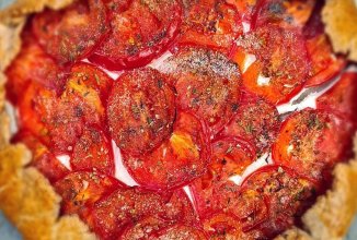 Галета с помидорами и рикоттой