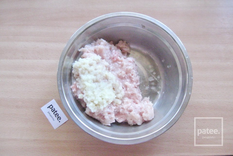 Котлеты в грибном соусе - Шаг 3