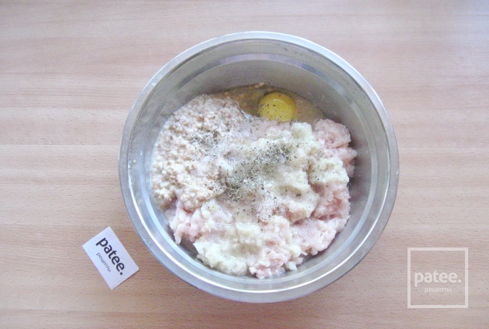 Котлеты в грибном соусе - Шаг 6