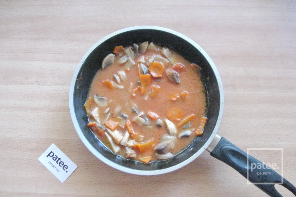 Котлеты в грибном соусе - Шаг 13