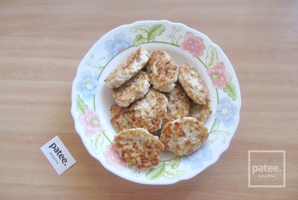 Котлеты в грибном соусе - Шаг 15