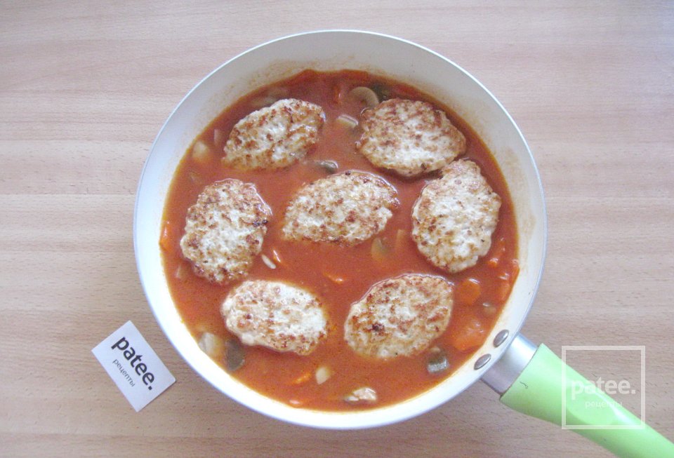 Котлеты в грибном соусе - Шаг 16