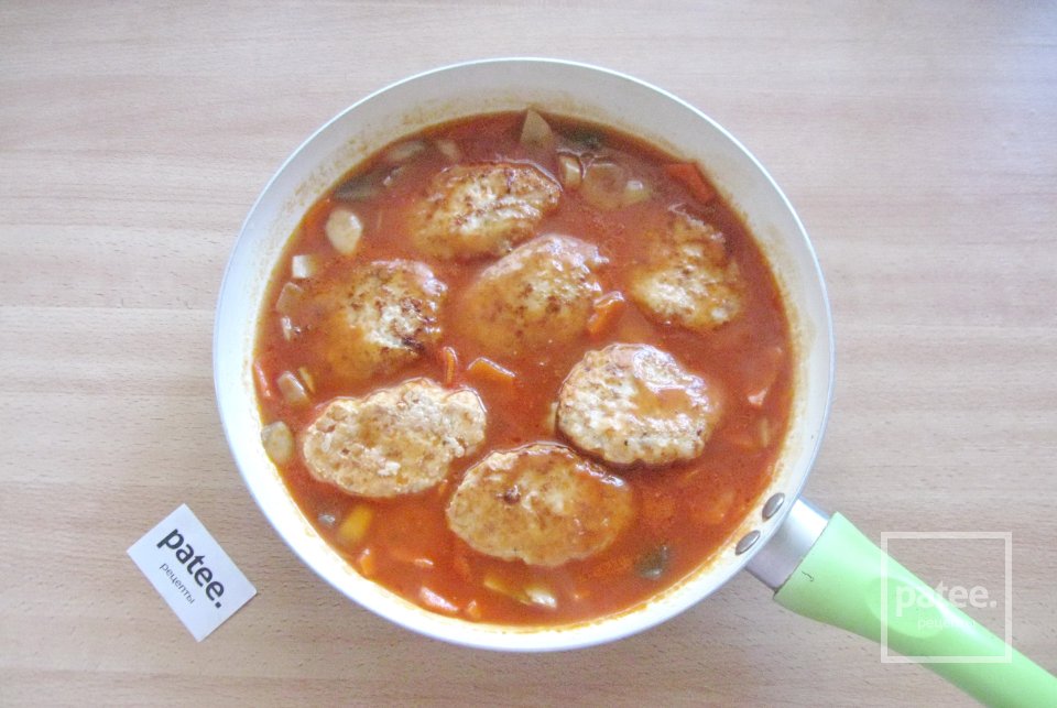 Котлеты в грибном соусе - Шаг 17