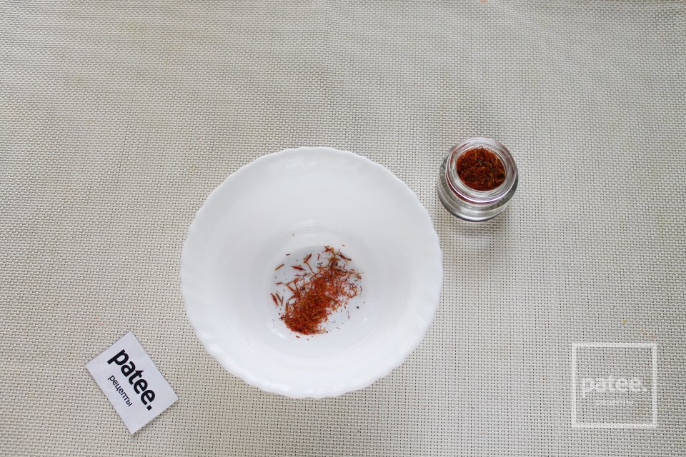 Пилав с белыми грибами и свининой на сковороде - Шаг 10