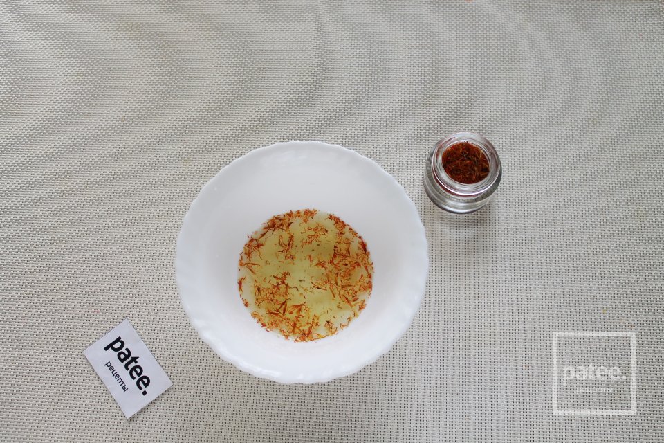 Пилав с белыми грибами и свининой на сковороде - Шаг 11