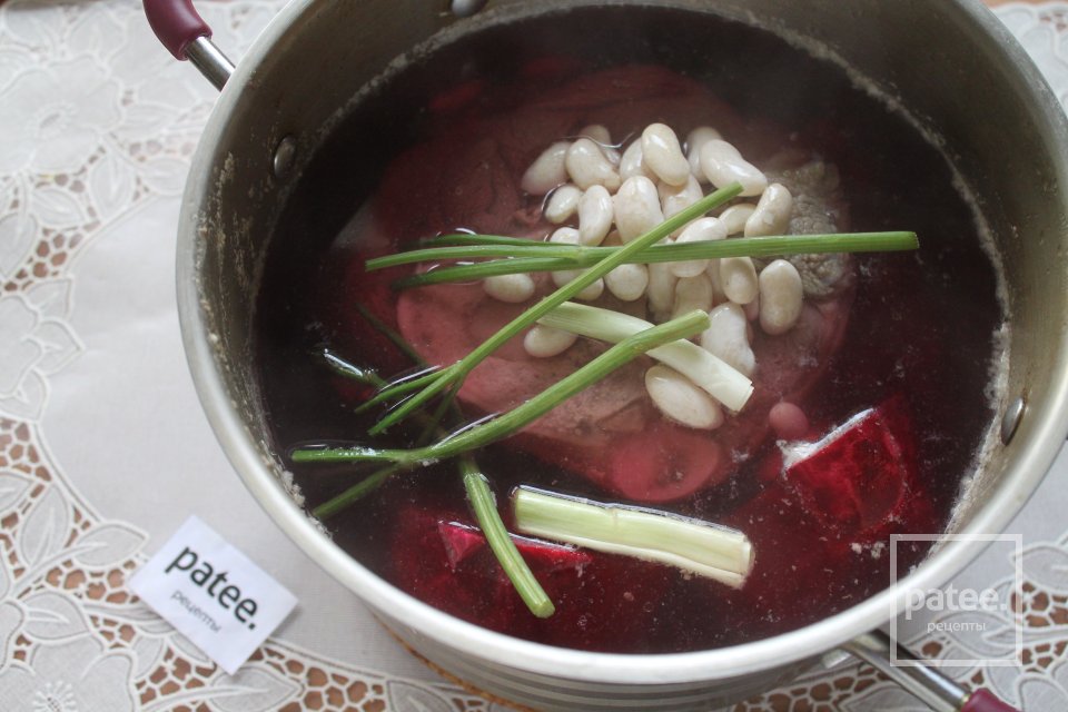 Борщ с говядиной на косточке и фасолью - Шаг 4