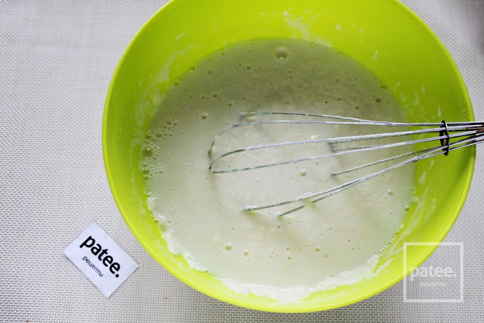 Блины, фаршированные курицей и зелёным луком - Шаг 11