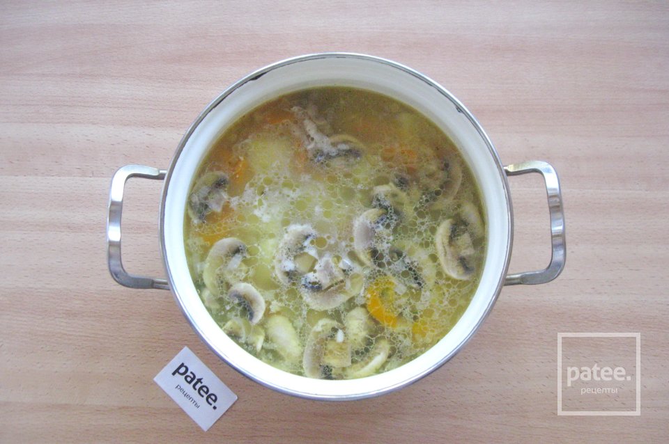 Грибной суп с рисом и сливками - Шаг 7