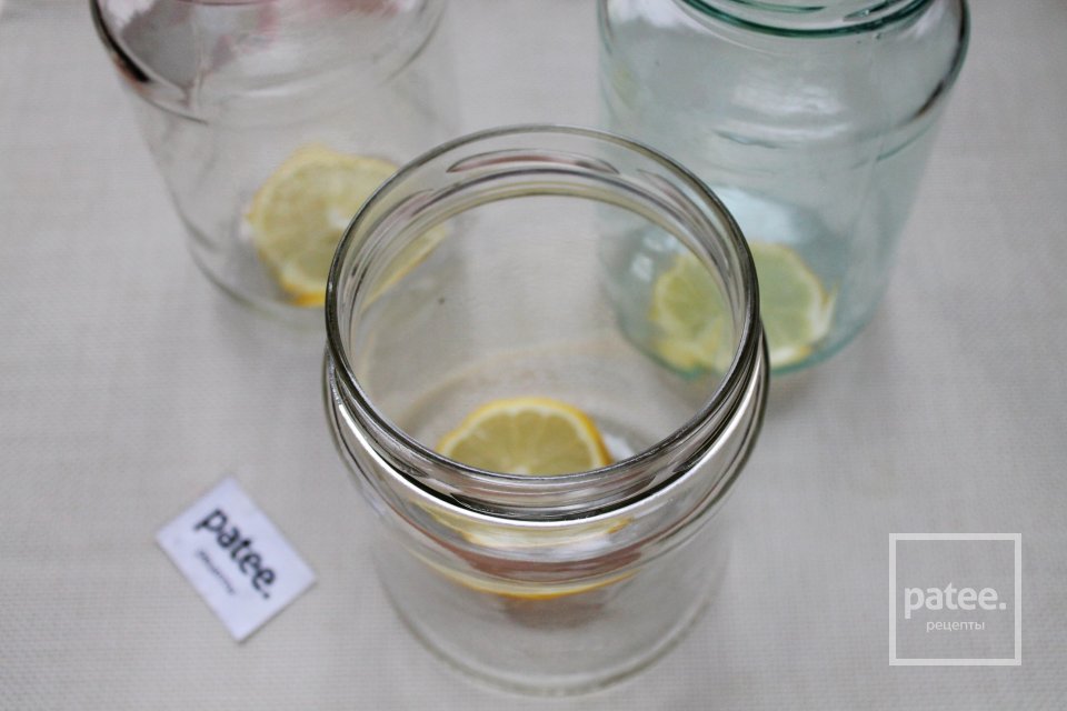 Компот из слив, айвы и лимона на зиму - Шаг 10