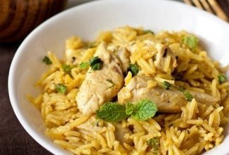 Курица с рисом и карри