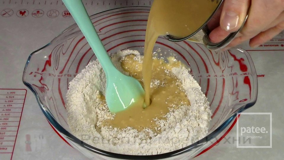 Имбирная коврижка с изюмом - Шаг 7