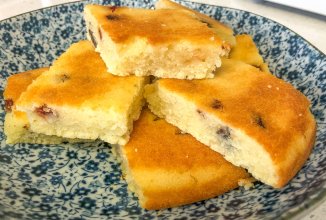 Манник с черносливом и курагой.