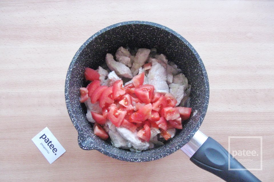 Гуляш из свинины с помидорами - Шаг 6