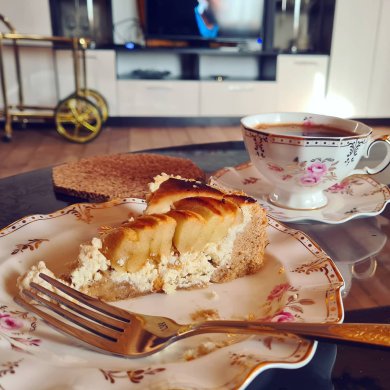 Творожный пирог с яблоками