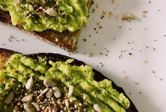 Авокадо тост с пикантным топингом🥑💚