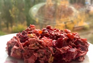 Нежный и легкий салат из чернослива