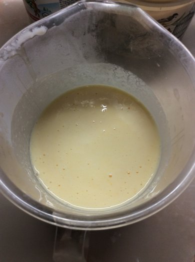 Оладьи на кефире - Шаг 2