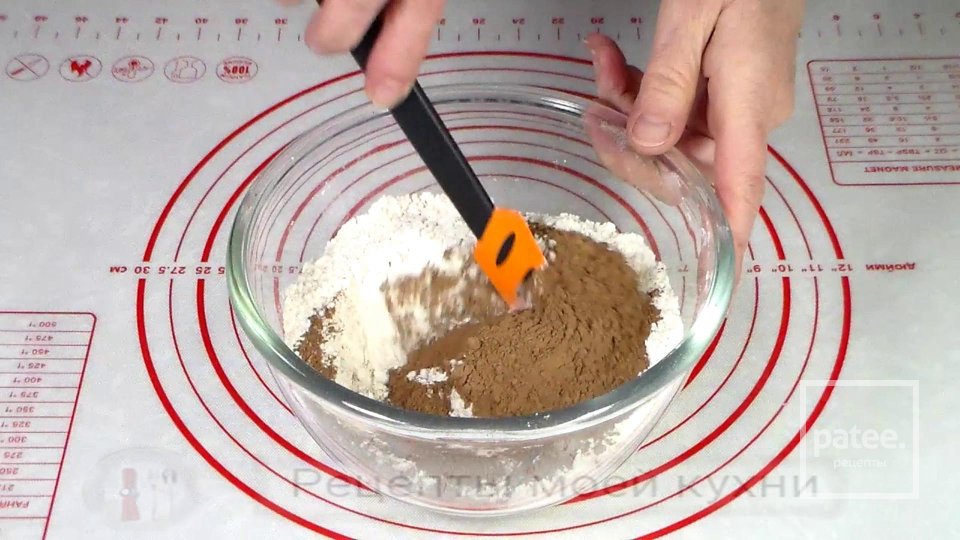ШОКОЛАДНО-КОКОСОВЫЕ  МАФФИНЫ - Шаг 3